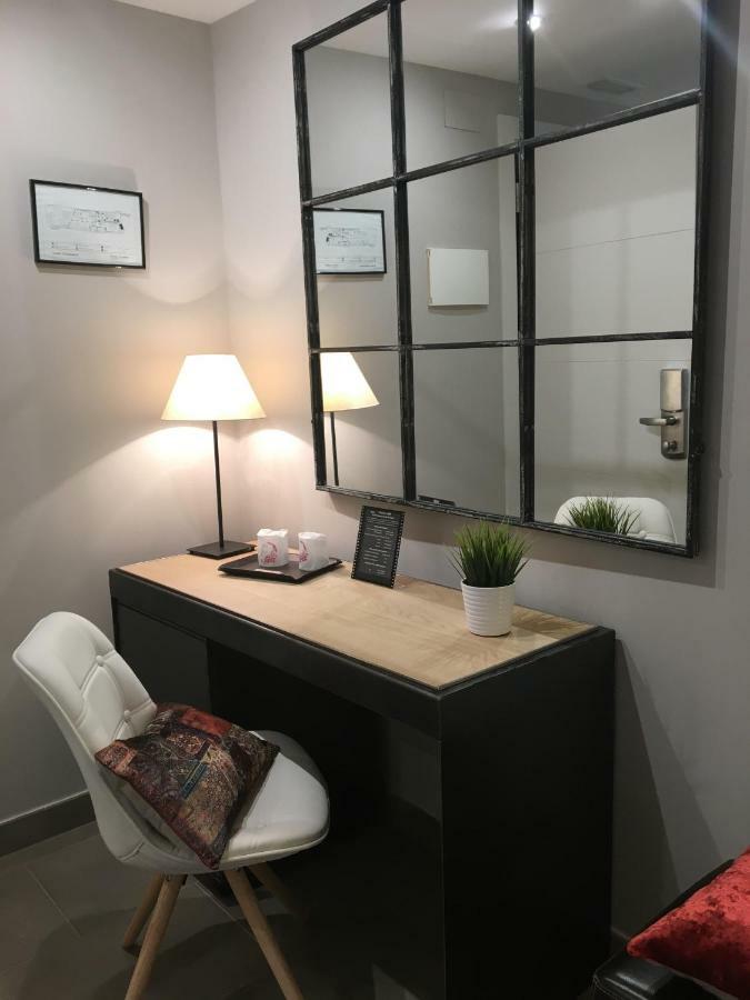 Hotel Calabria Ла Гарига Екстериор снимка