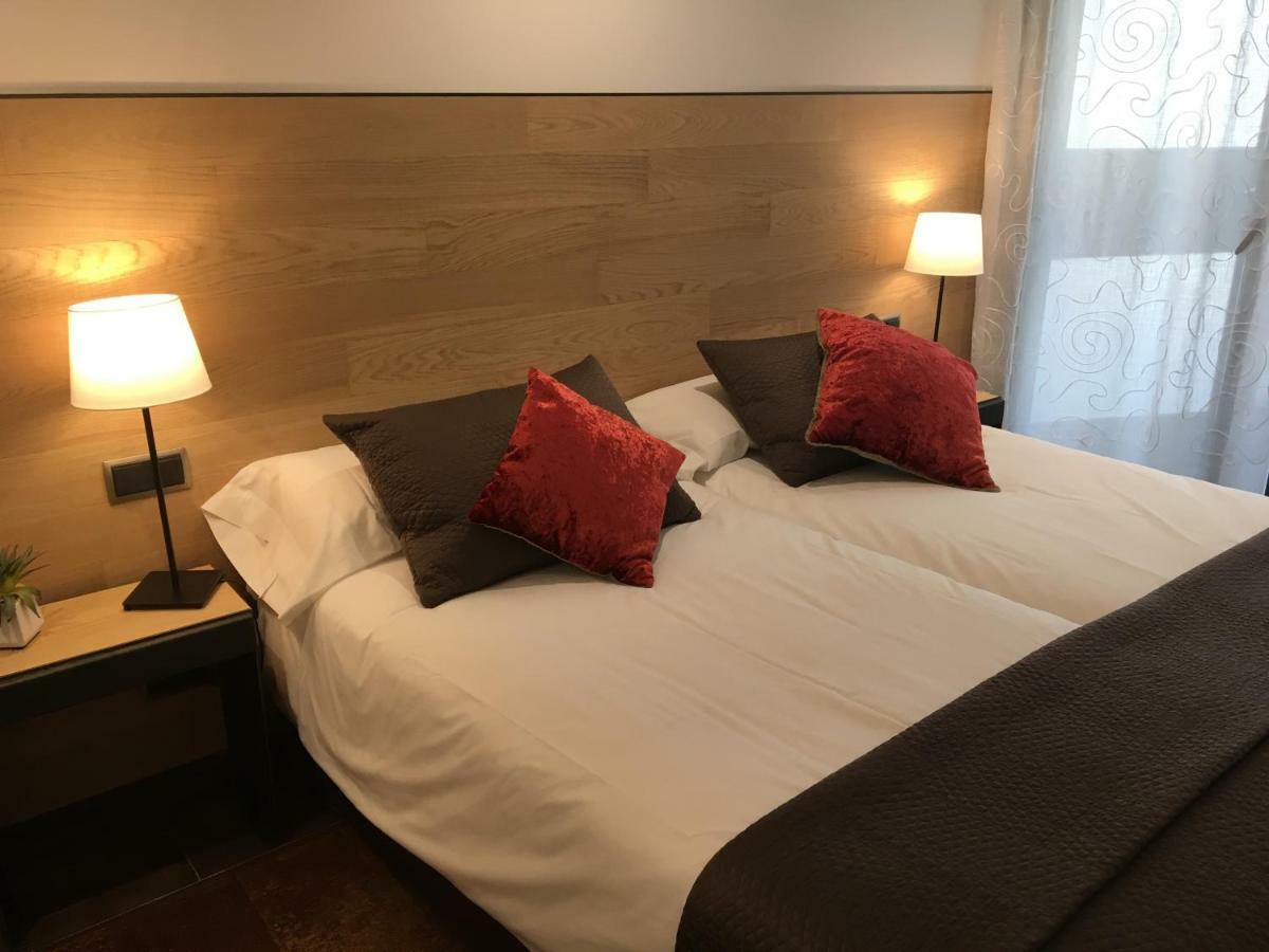 Hotel Calabria Ла Гарига Екстериор снимка